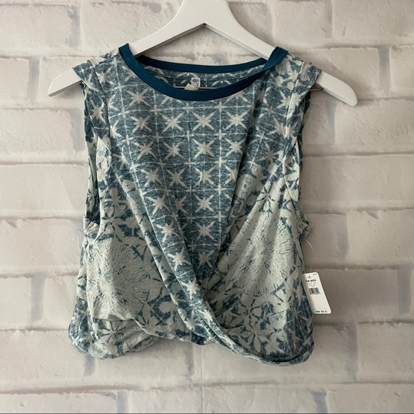 Free People FP Movement | Printed Undertow Tank - Picture 6 of 11